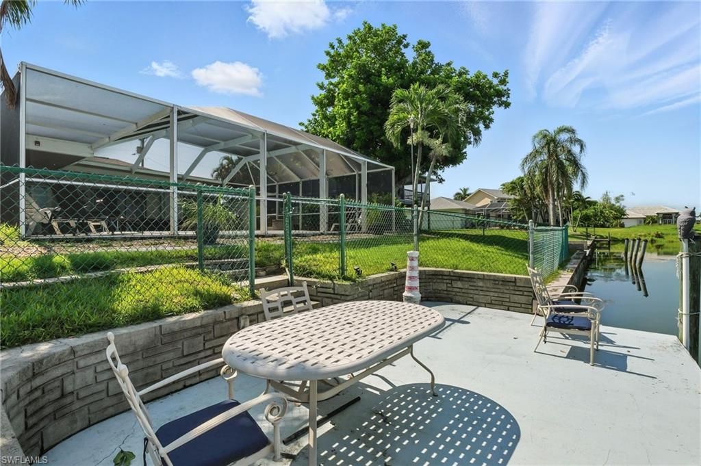 28 SE 12th Ave, Cape Coral, FL 33990 Photo