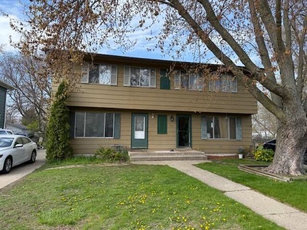 1404 87th PLACE, Kenosha, WI 53143