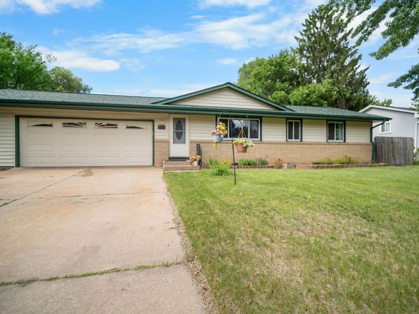 701 Ballantyne Lane NE, Spring Lake Park, MN 55432