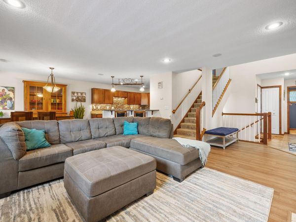 15221 Stonewood Terrace, Burnsville, MN 55306