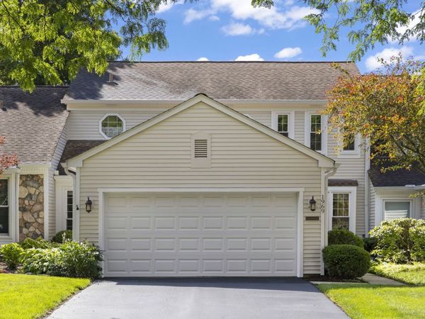 1969 Wexford Circle , Unit 1969, Wheaton, IL 60189