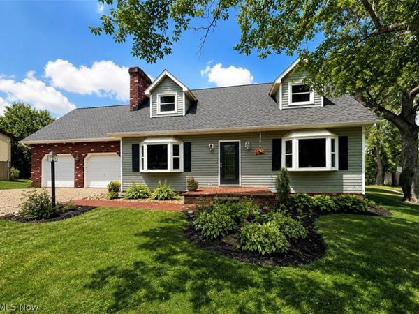 450 Jeffrey Lane , Zanesville, OH 43701