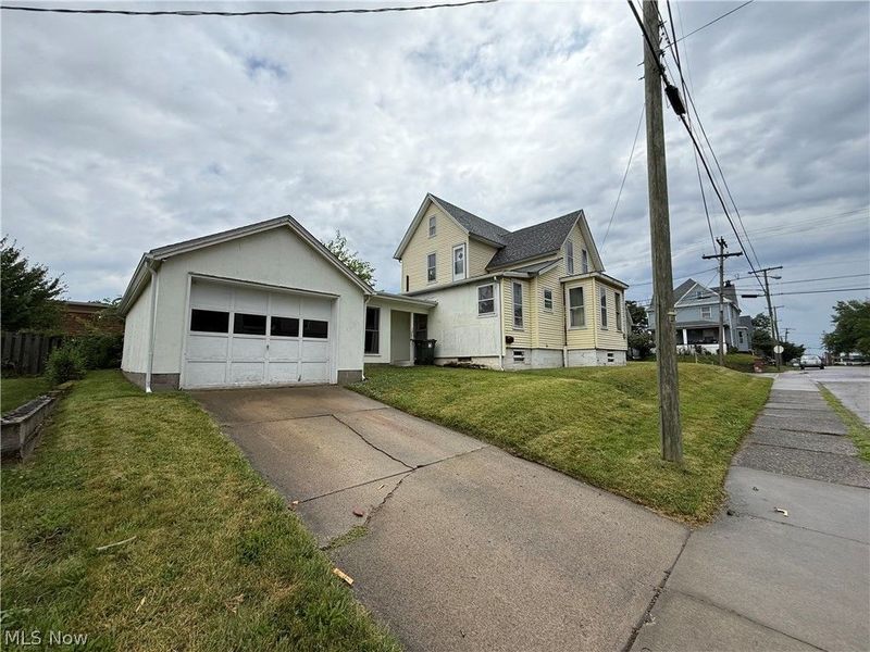 139 Harrison Avenue SW, Canton, OH 44706 Photo 4