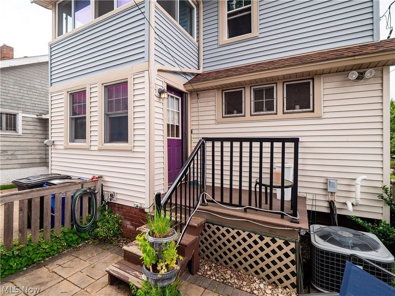 16610 Ernest Avenue, Cleveland, OH 44111 Photo 34
