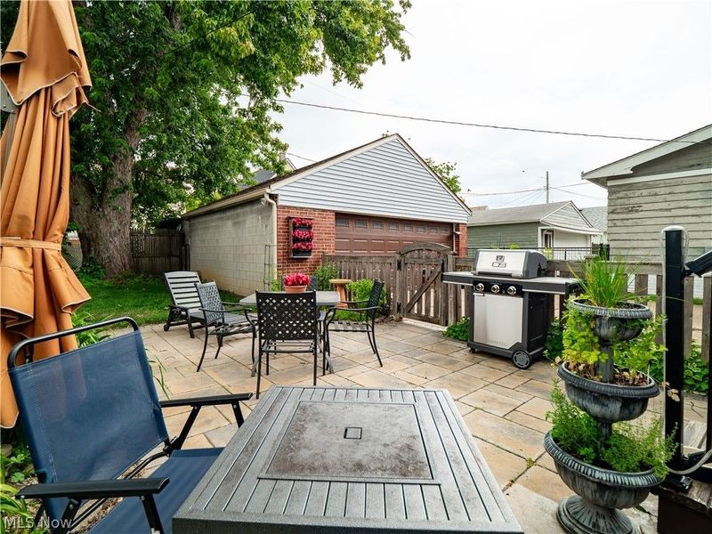 16610 Ernest Avenue, Cleveland, OH 44111 Photo 37