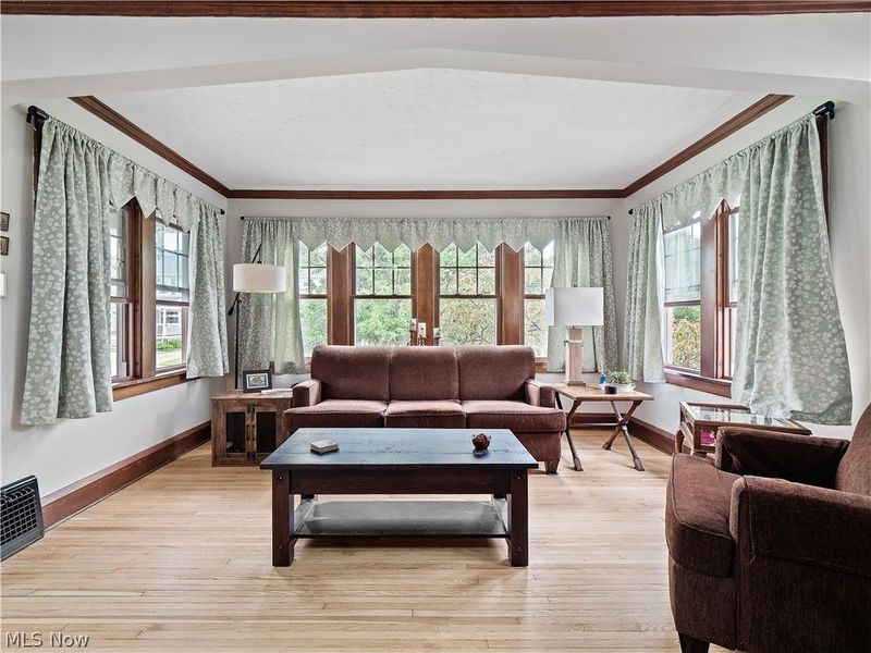 16610 Ernest Avenue, Cleveland, OH 44111 Photo 6