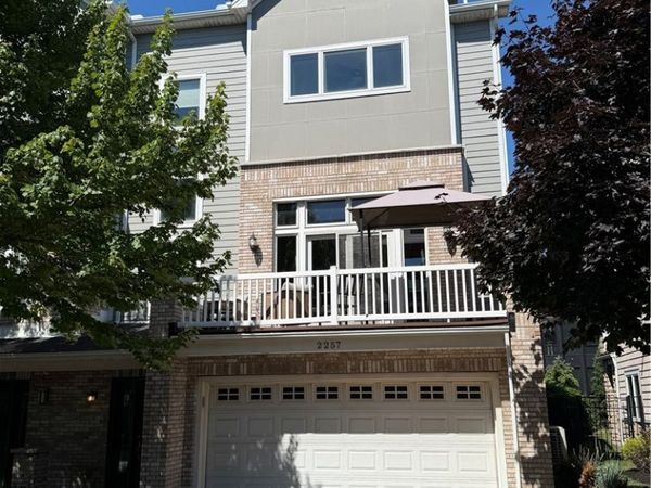 2257 City View Drive , Cleveland, OH 44113