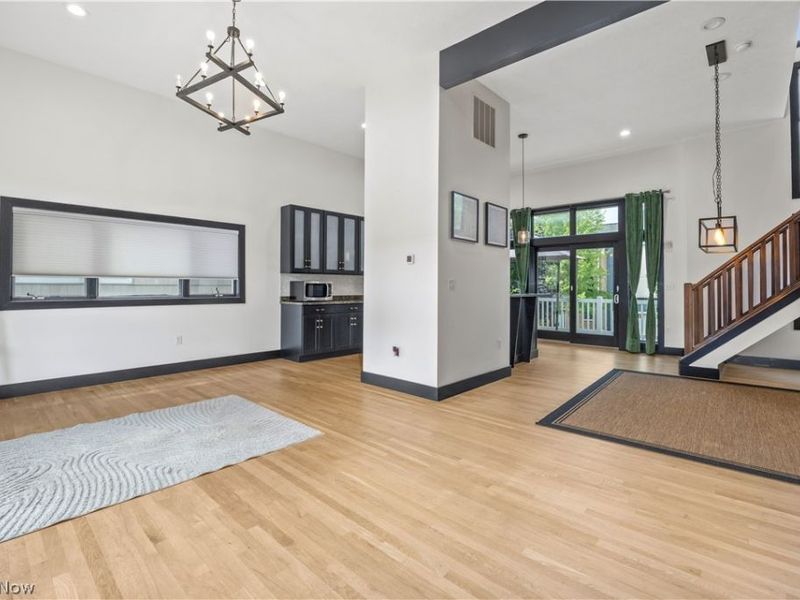 2257 City View Drive, Cleveland, OH 44113 Photo 6
