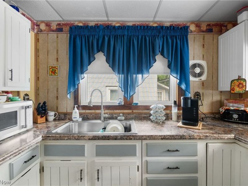 1035 Auld Street, Alliance, OH 44601 Photo 11