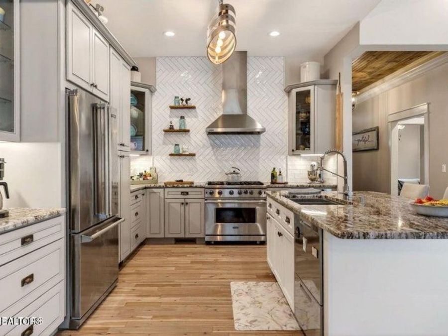 Property Image 16
