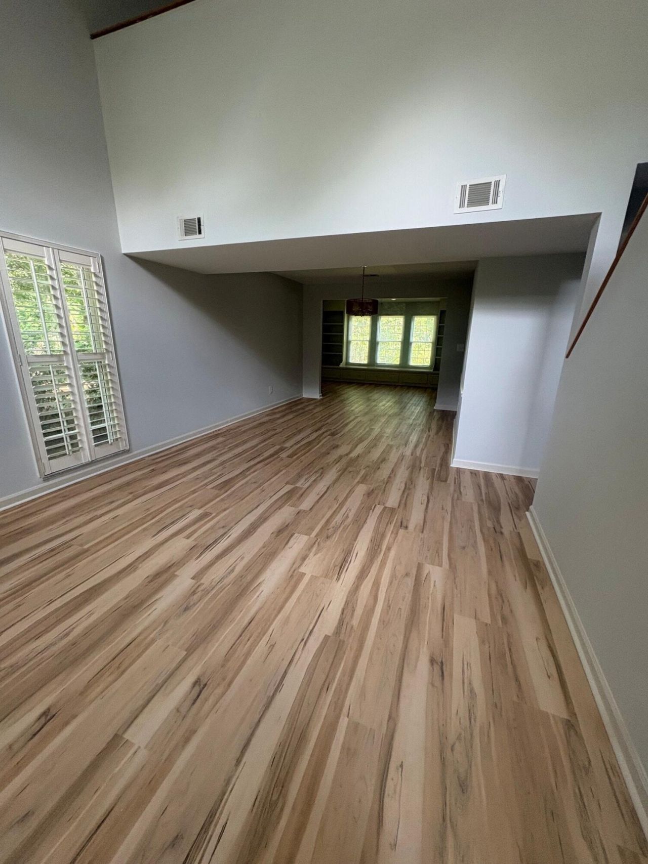 2014 Saphire Court Photo 6
