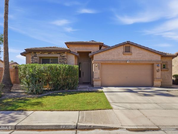2841 E CARLA VISTA Drive, Chandler, AZ 85225