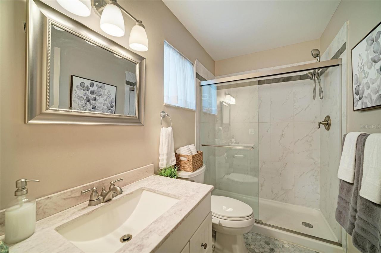 1520 Lakeside Way, Unit 147, Sarasota, FL 34232 Photo