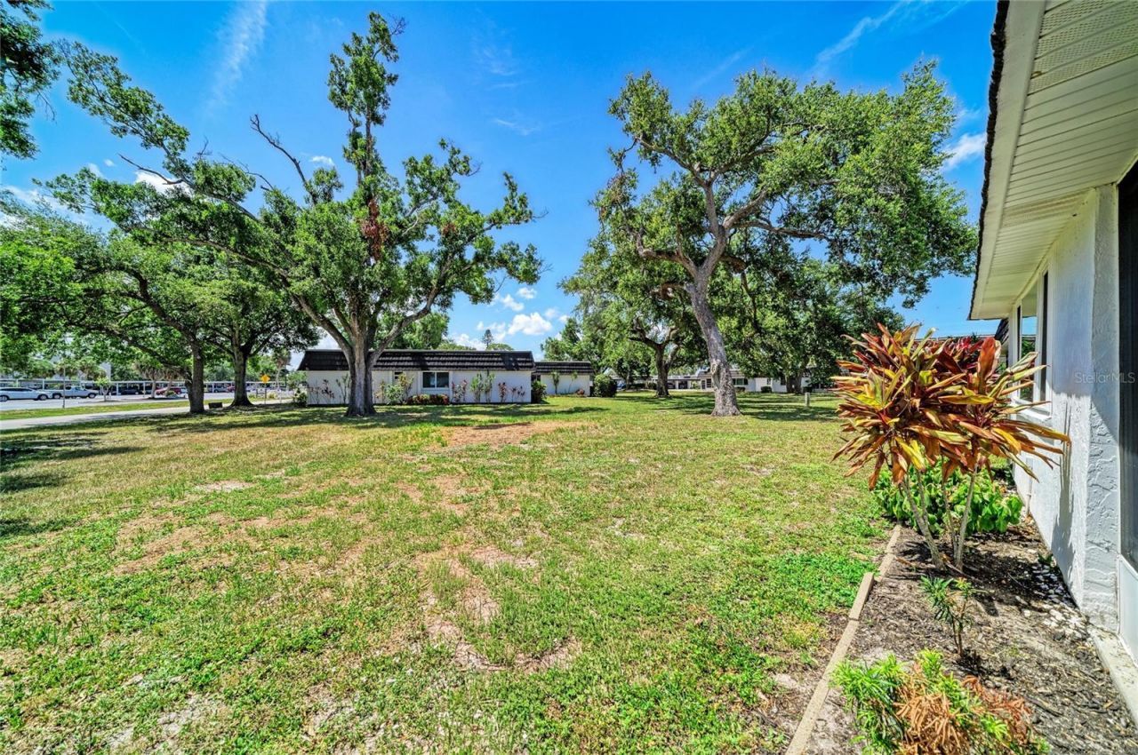 1520 Lakeside Way, Unit 147, Sarasota, FL 34232 Photo