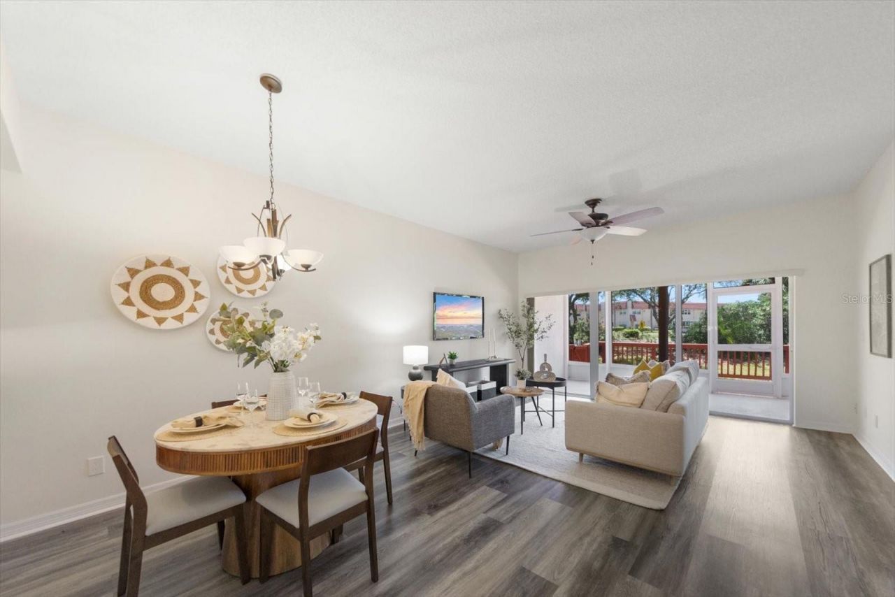 6330 99th Way N, Unit 14D, Seminole, FL 33708 Photo