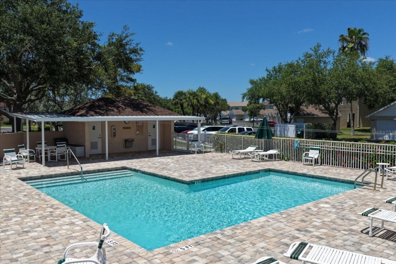 6330 99th Way N, Unit 14D, Seminole, FL 33708 Photo