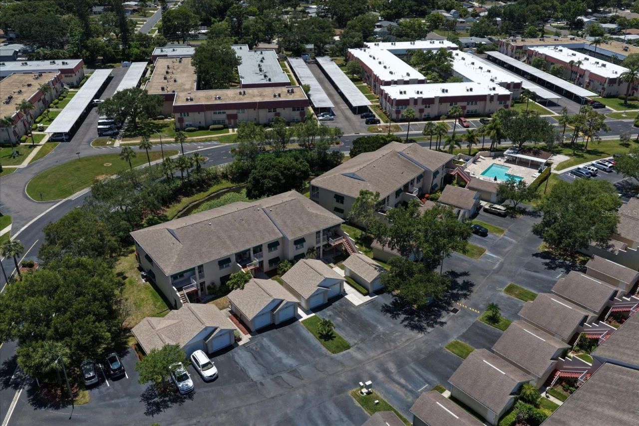 6330 99th Way N, Unit 14D, Seminole, FL 33708 Photo