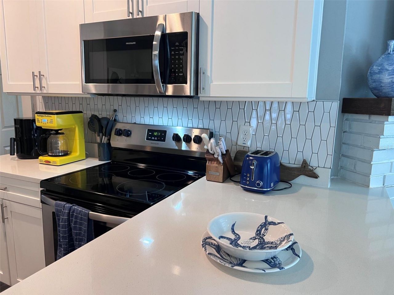 1137 Highland Street S, Saint Petersburg, FL 33701 Photo