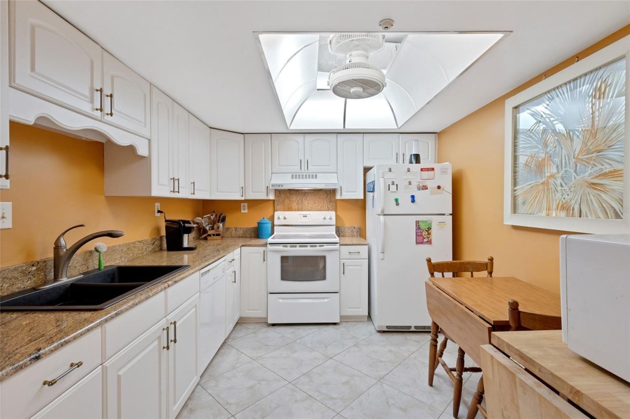 19029 Us Highway 19 N, Unit 9-308, Clearwater, FL 33764 Photo