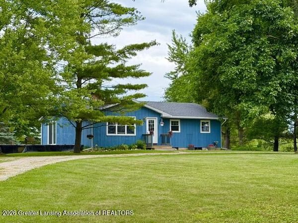 9230 W Howe Road, Eagle, MI 48822