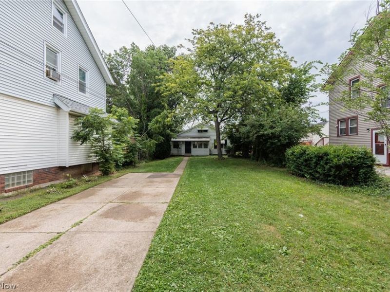 4313 W 52nd Street, Cleveland, OH 44144 Photo 3