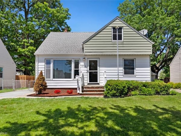 16018 Muskingum Boulevard , Brook Park, OH 44142