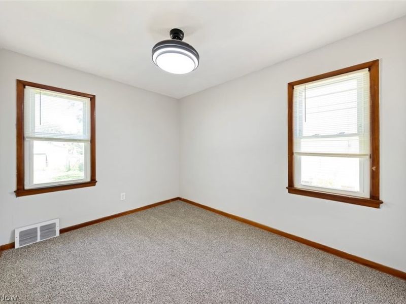 16018 Muskingum Boulevard, Brook Park, OH 44142 Photo 13