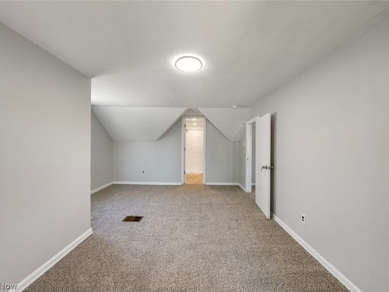16018 Muskingum Boulevard, Brook Park, OH 44142 Photo 19