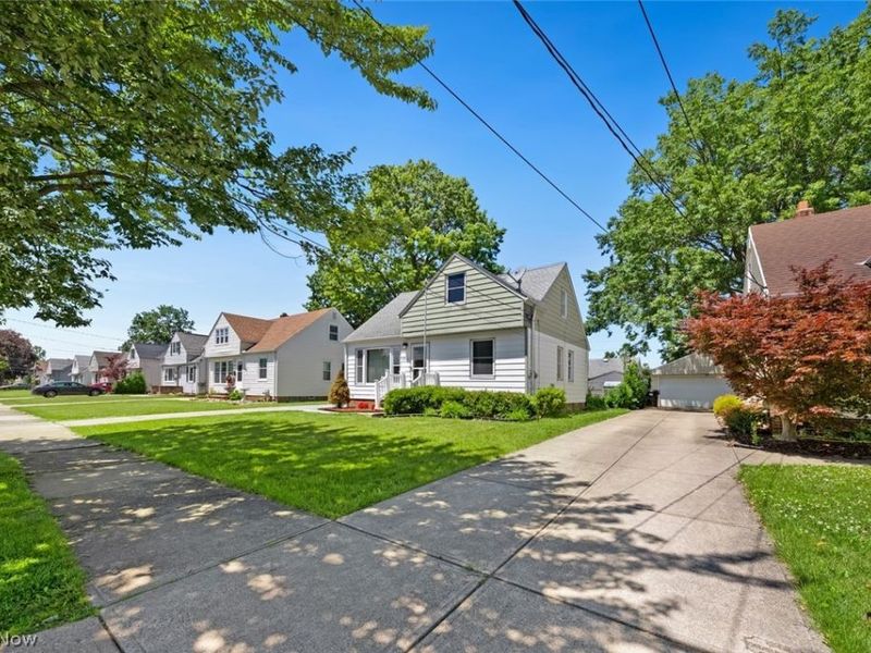 16018 Muskingum Boulevard, Brook Park, OH 44142 Photo 3