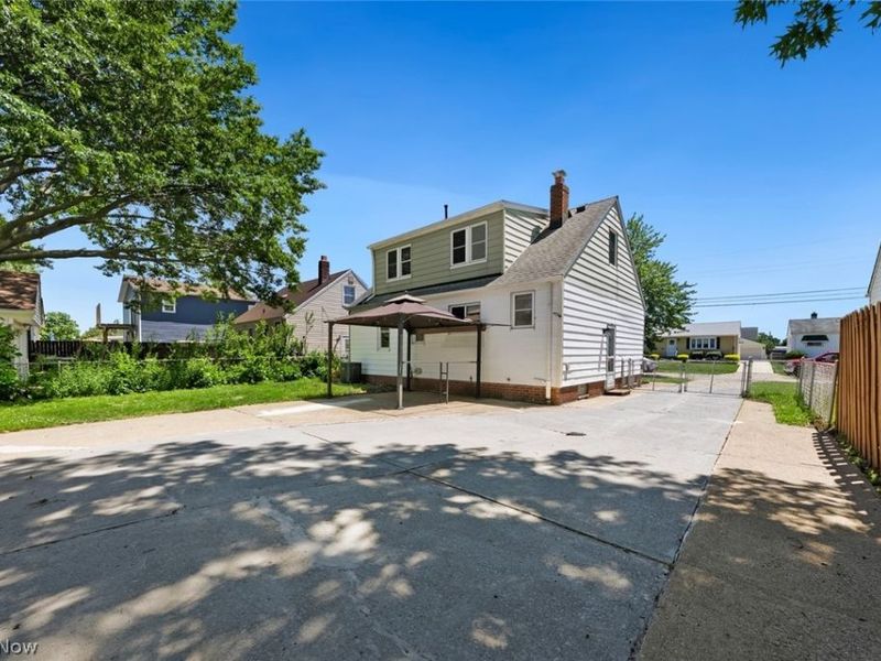 16018 Muskingum Boulevard, Brook Park, OH 44142 Photo 31