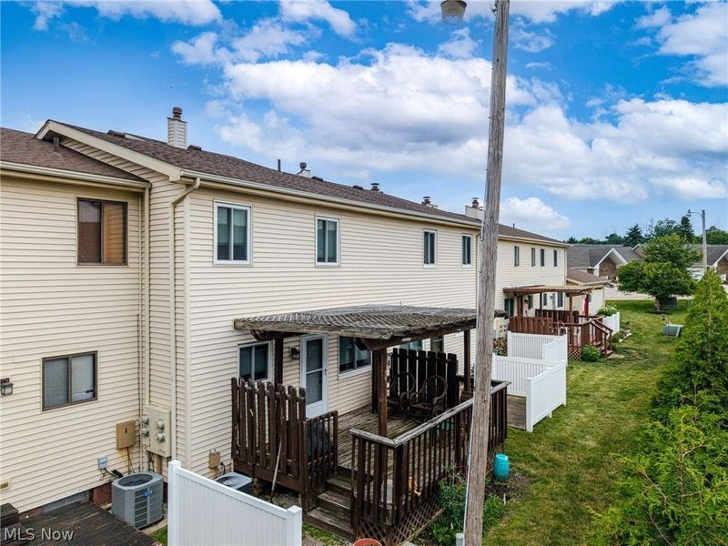 376 Deepwood Drive, Unit 376, Wadsworth, OH 44281 Photo 4