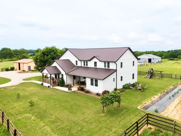 27261 Newcastle Road , Gambier, OH 43022