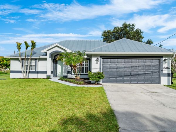 2367 SE Rock Springs Drive, Port St. Lucie, FL 34952