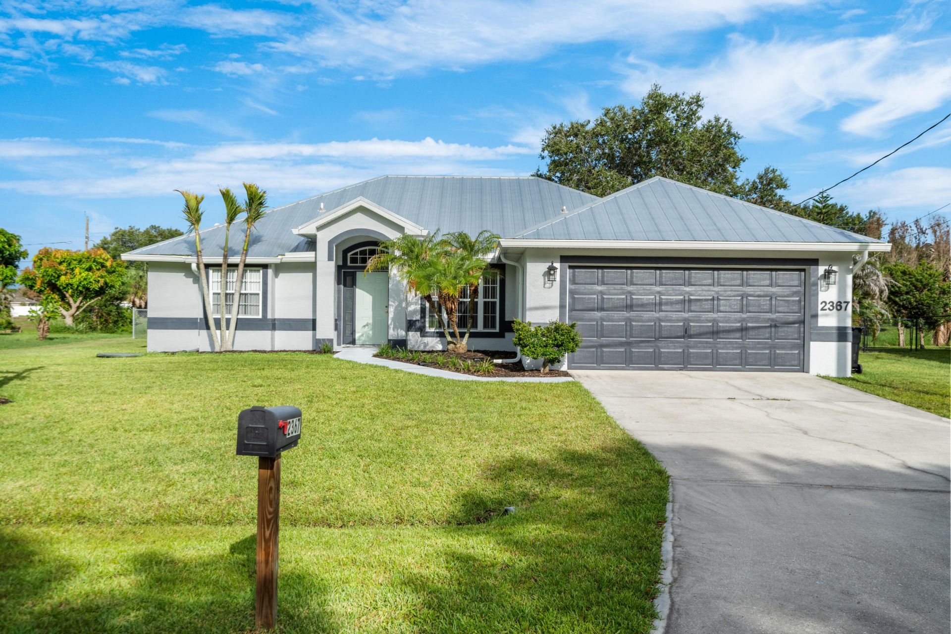 2367 SE Rock Springs Drive, Port Saint Lucie, FL 34952 Photo