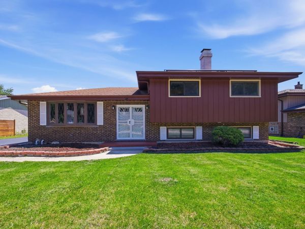 191 Montclare Lane , Wood Dale, IL 60191