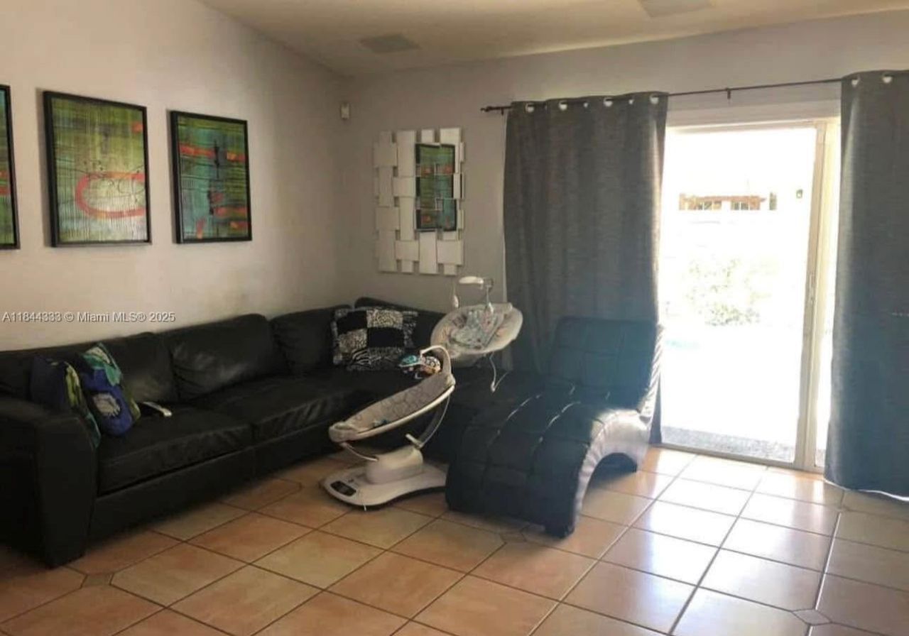 2802 SW 142nd Ct , Miami, FL 33175 Photo