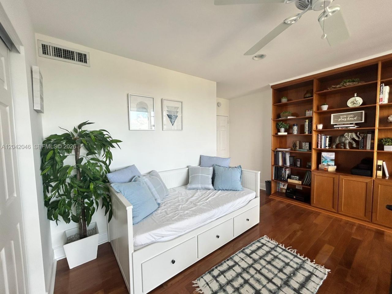 2451 Brickell Ave , Unit 20M, Miami, FL 33129 Photo