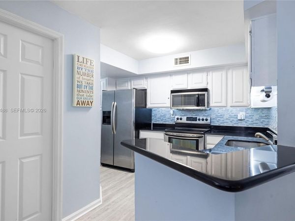 1280 S Alhambra Cir , Unit 2102, Coral Gables, FL 33146