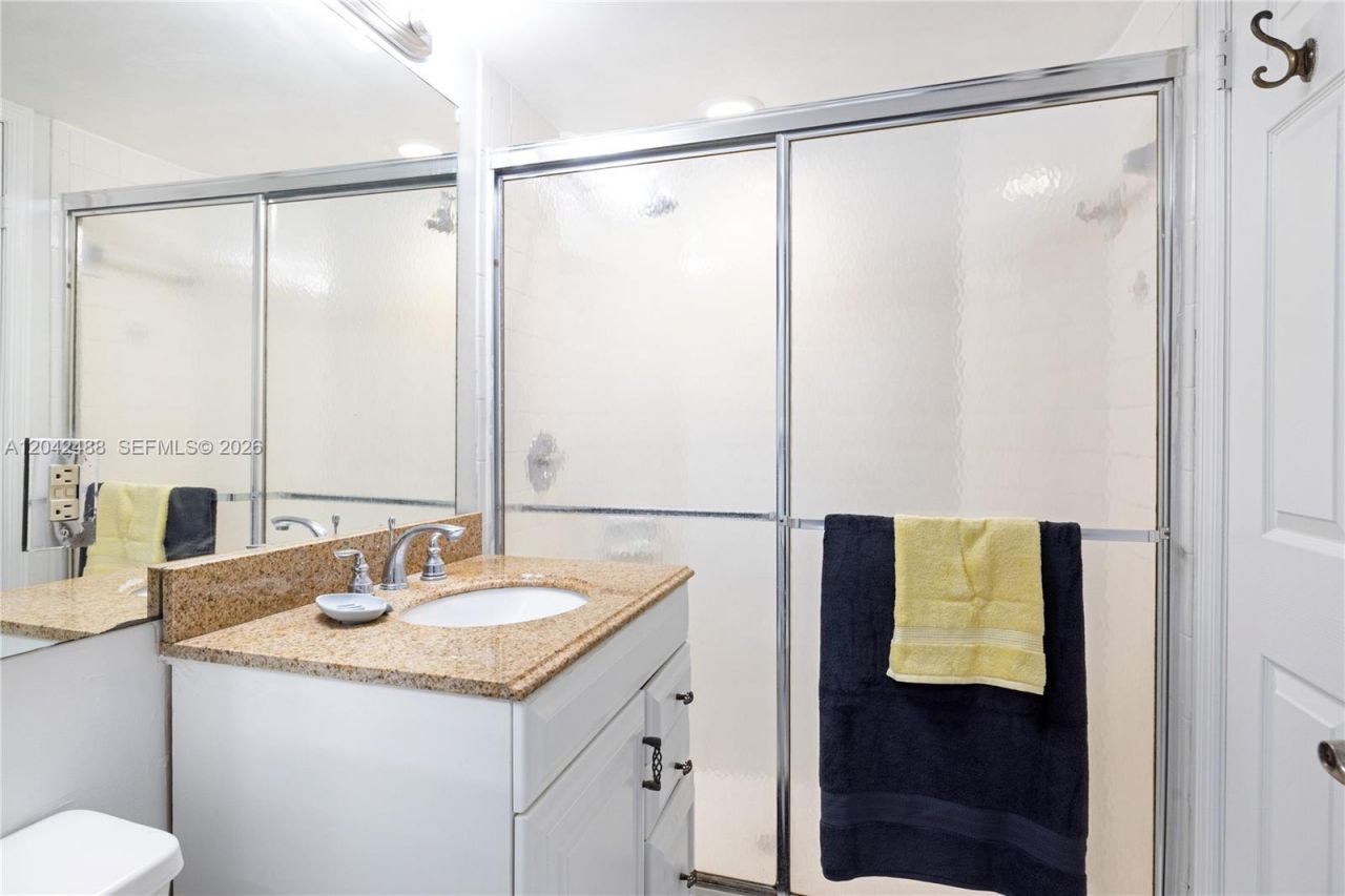 1280 S Alhambra Cir , Unit 2102, Coral Gables, FL 33146 Photo