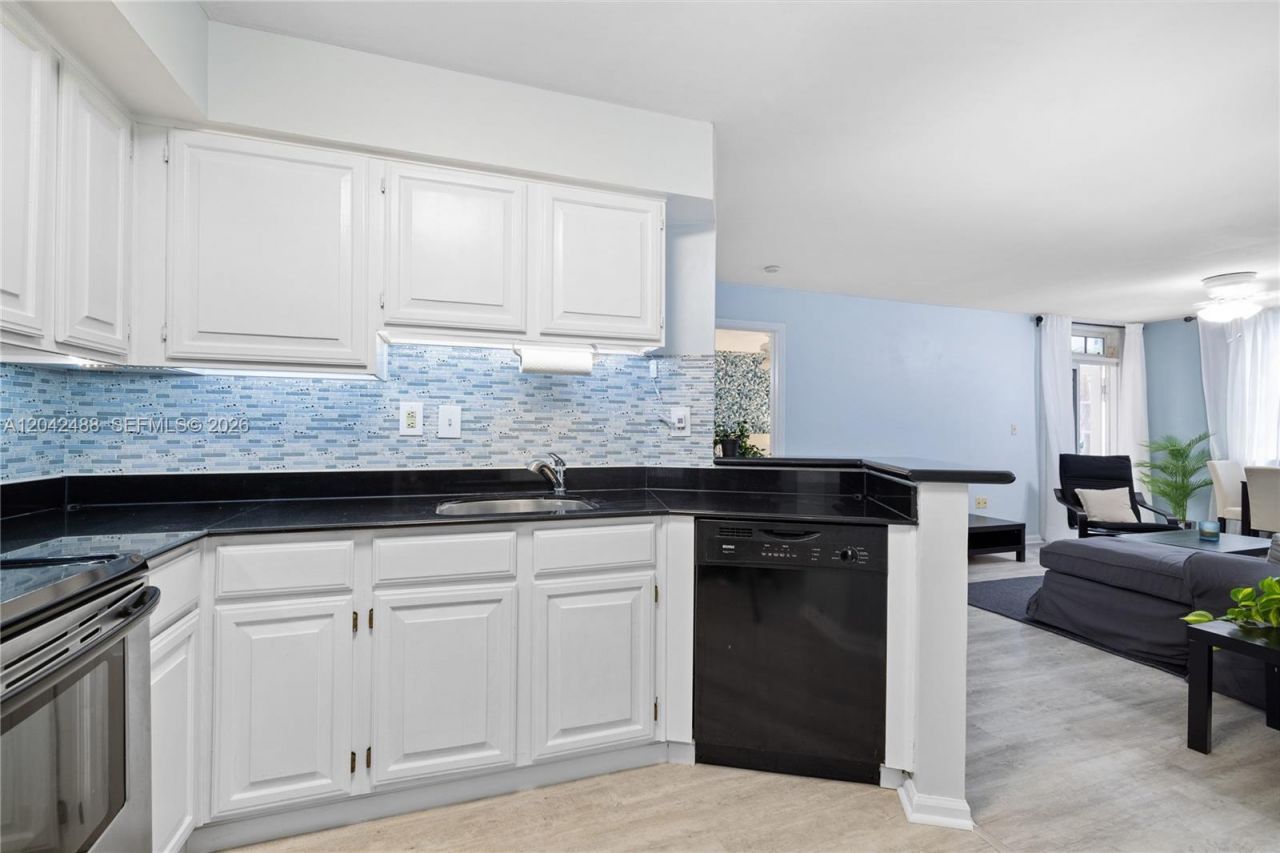 1280 S Alhambra Cir , Unit 2102, Coral Gables, FL 33146 Photo