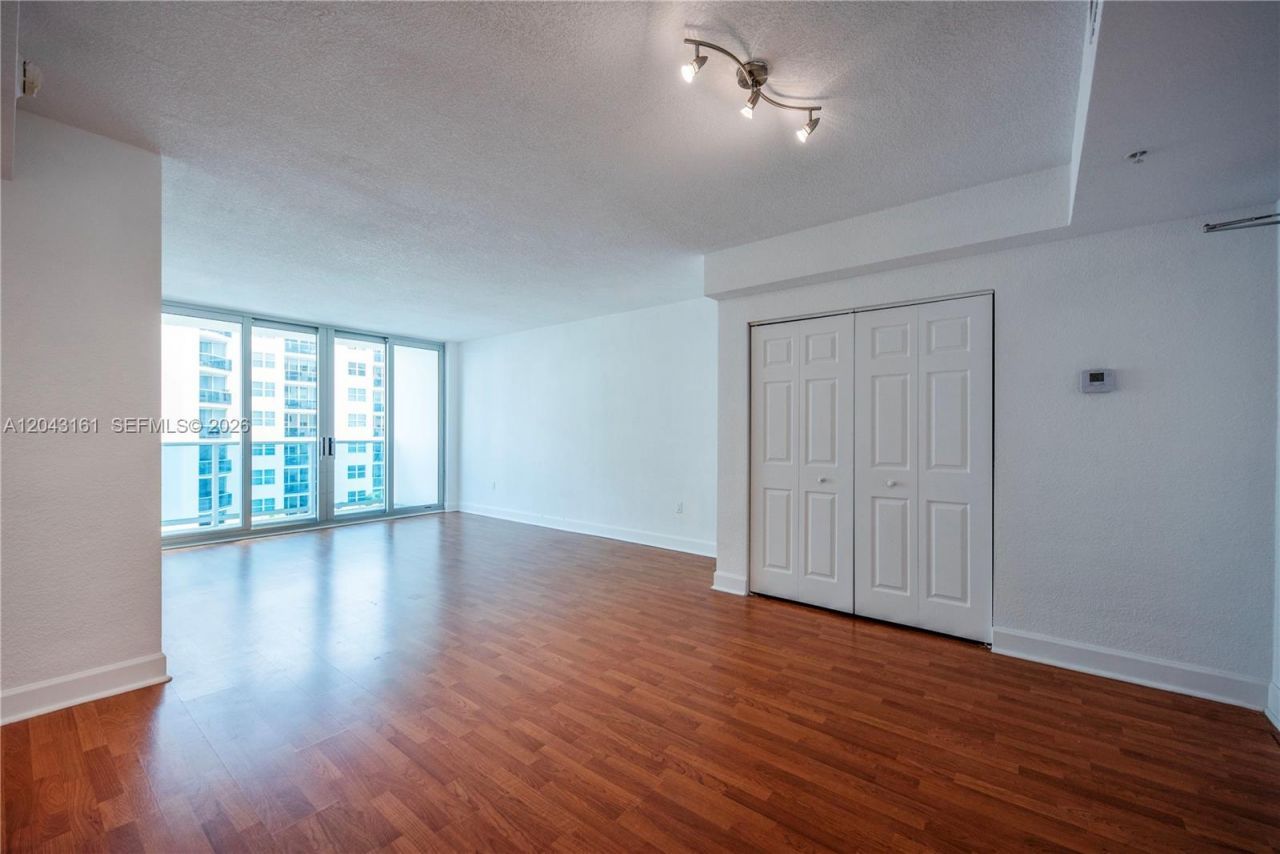 7501 E Treasure Dr , Unit 6A, North Bay Village, FL 33141 Photo