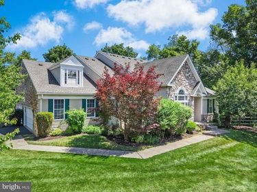1871 CARYN DRIVE, HELLERTOWN, PA 18055