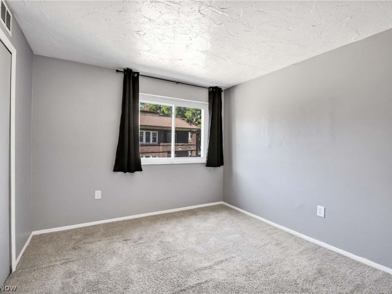 12029 Clifton Boulevard, Unit 204, Lakewood, OH 44107 Photo 13