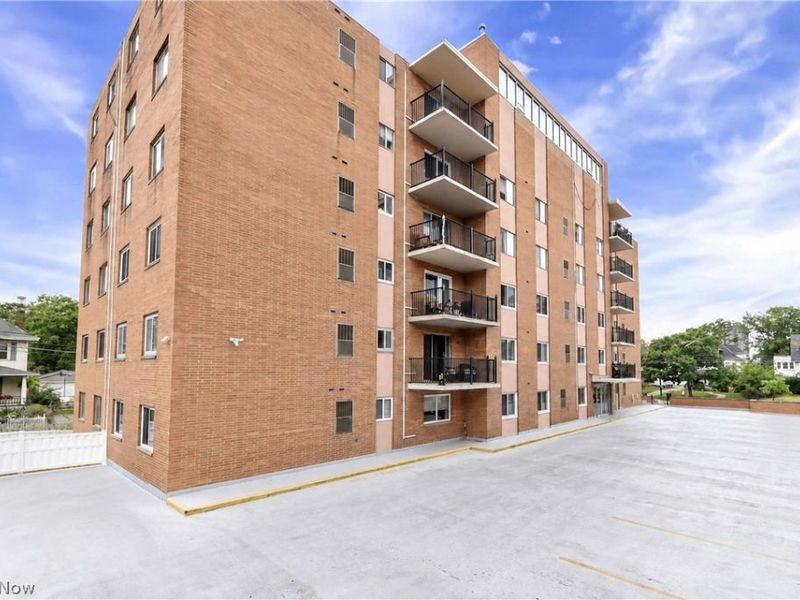 12029 Clifton Boulevard, Unit 204, Lakewood, OH 44107 Photo 29
