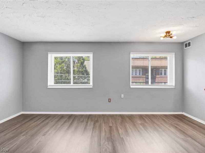 12029 Clifton Boulevard, Unit 204, Lakewood, OH 44107 Photo 8
