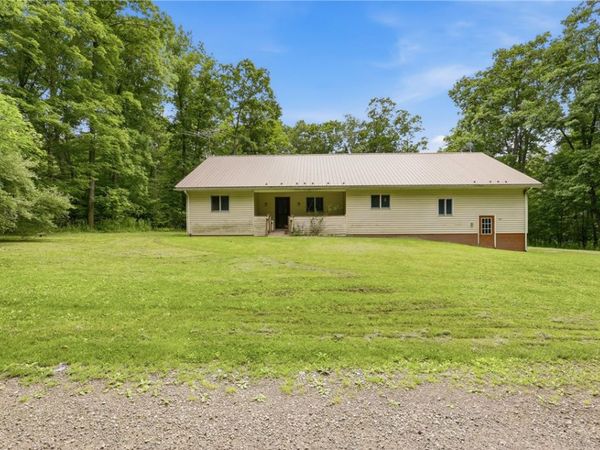 131 Squirrel Hill Road, Meyersdale, PA 15552