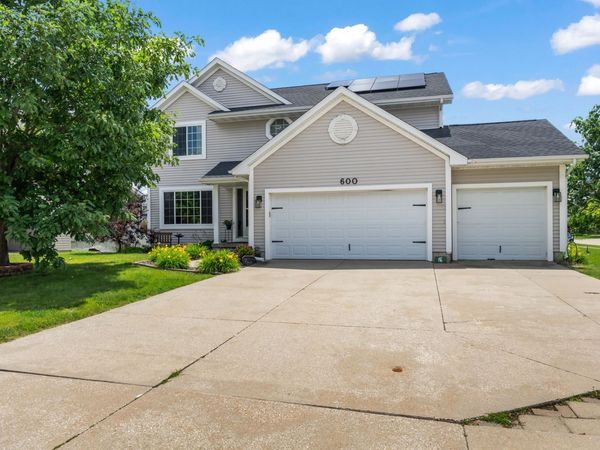 600 SE Prairie Park Lane , Waukee, IA 50263