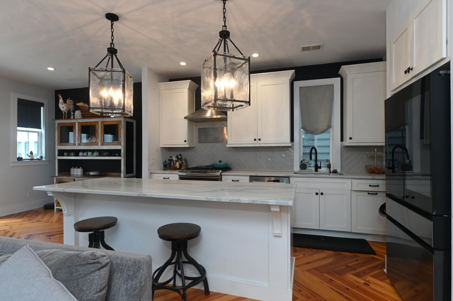 375 Huger Street Photo 10