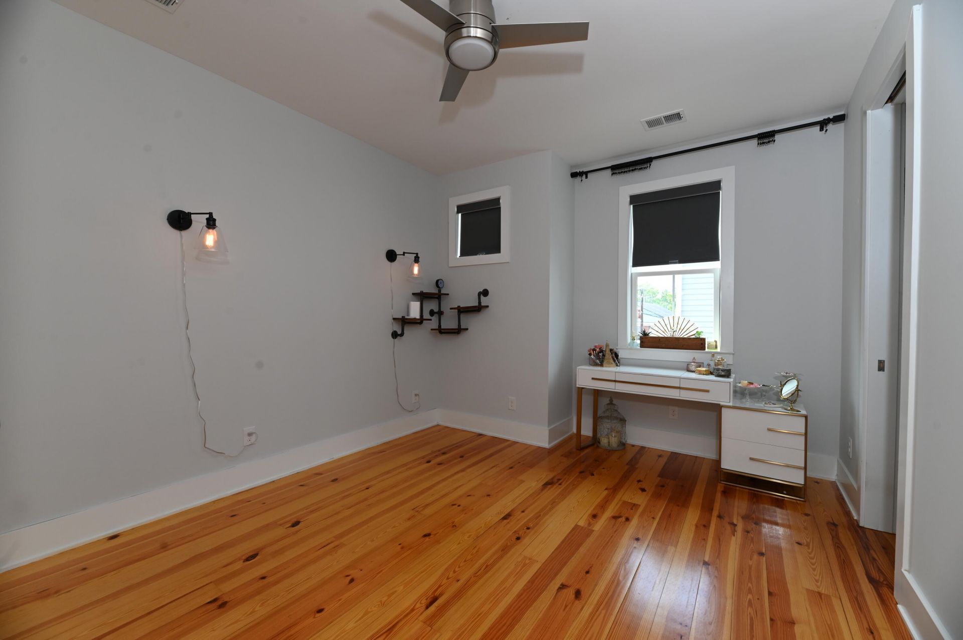 375 Huger Street Photo 19