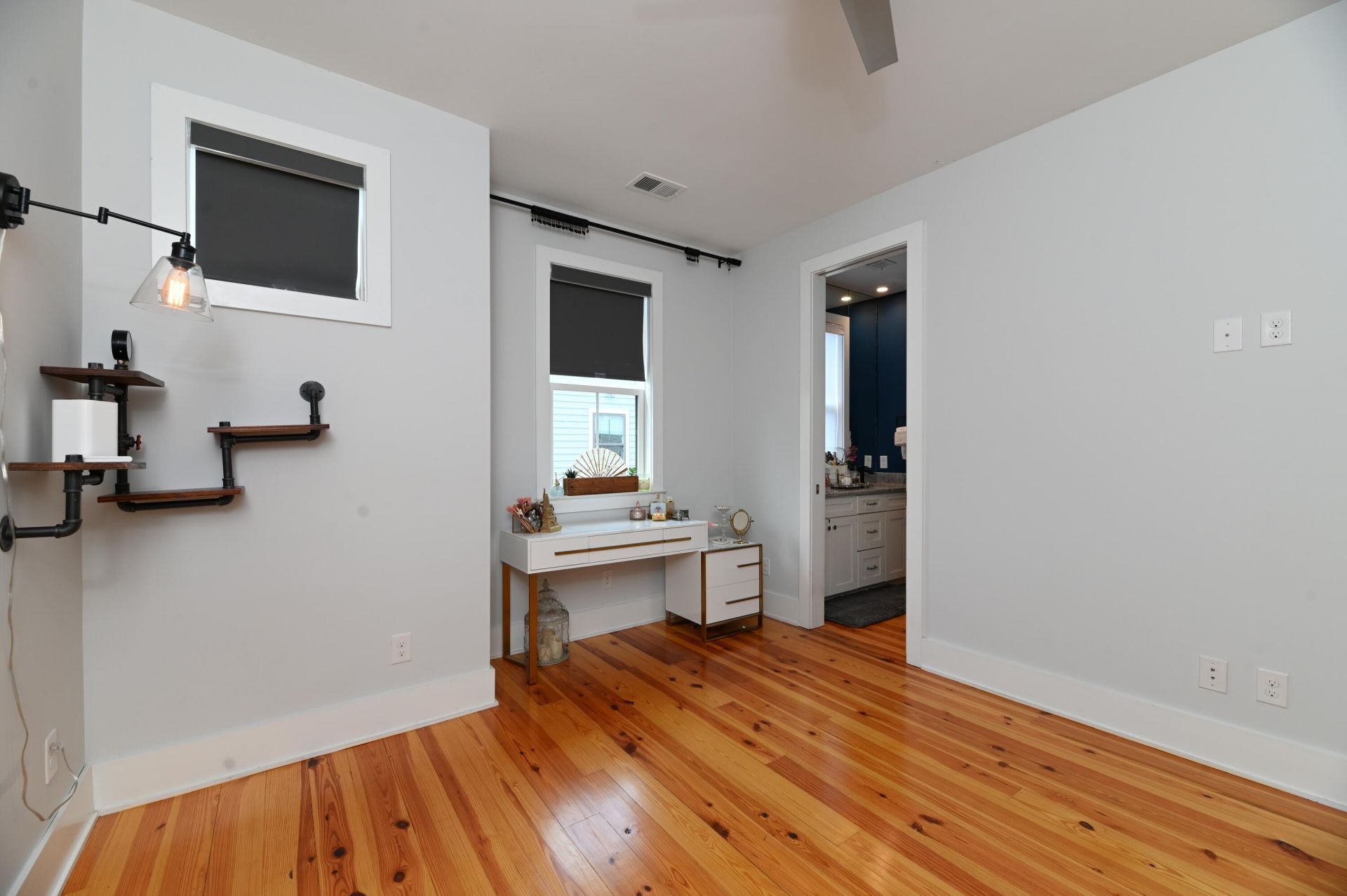 375 Huger Street Photo 20